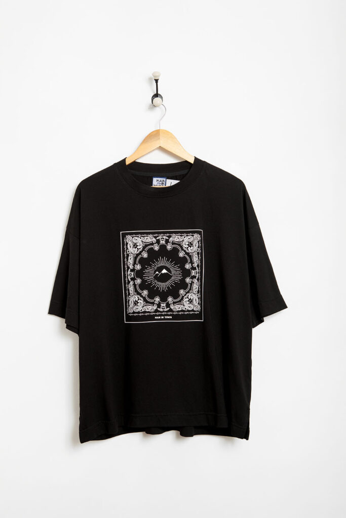 “Ararat” Oversize T-Shirt, Black