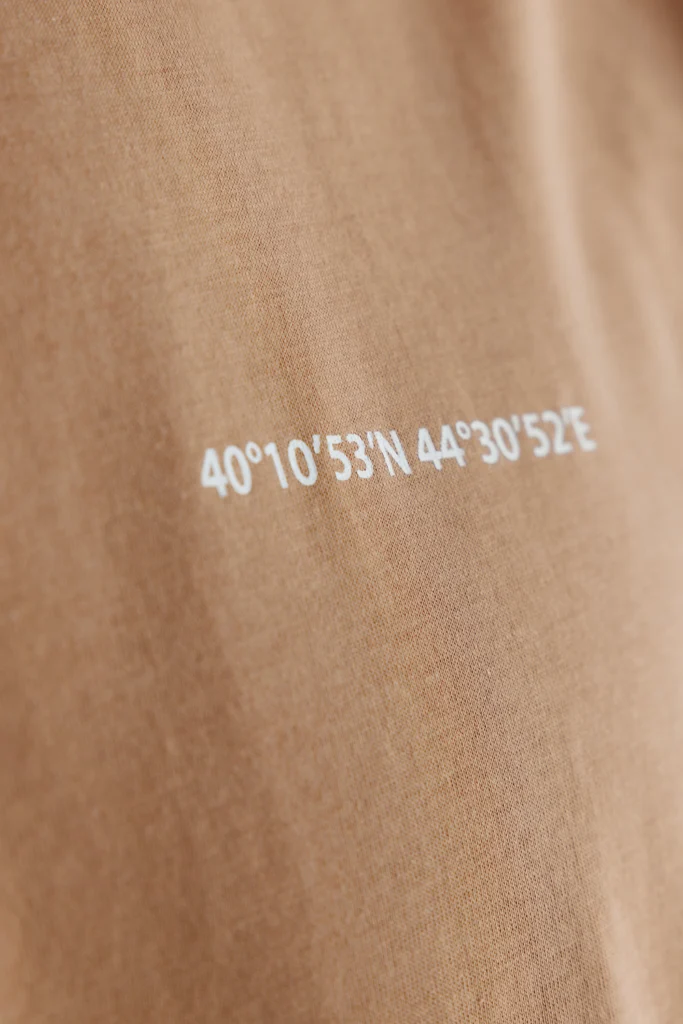 "Coordinates" T-Shirt, Beige